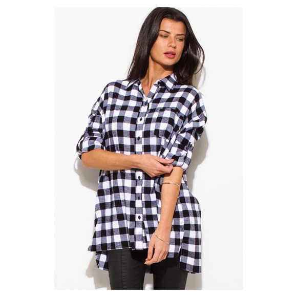 Luxe Societe Tops - 🆂🅰🅻🅴 Long Sleeve Oversized Plaid Tunic